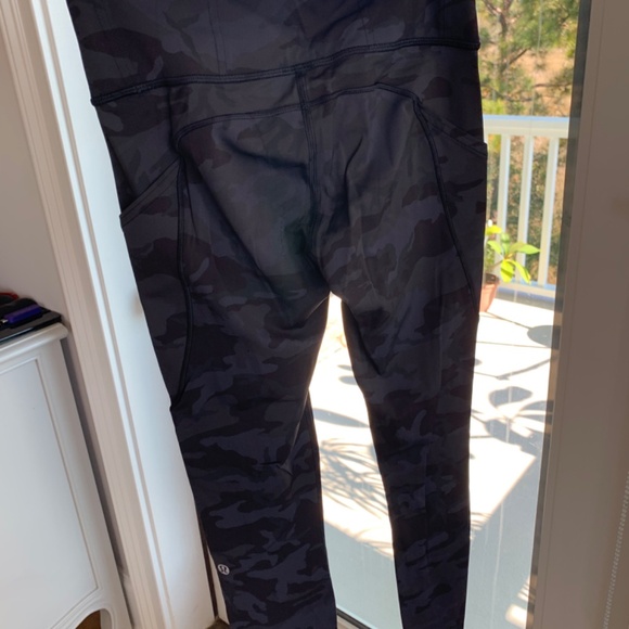Lululemon Fast and Free High Rise Tight 25” - Picture 2 of 3